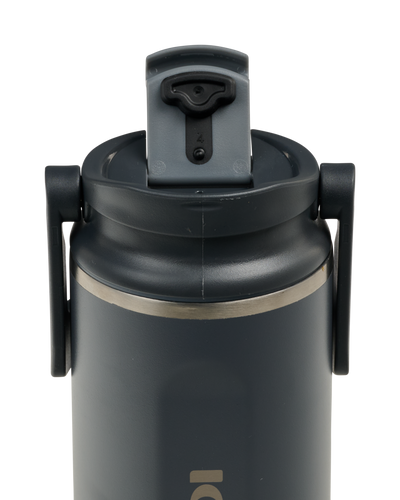 close lid open::Carbonite::Leakproof Flip'n' Sip lid